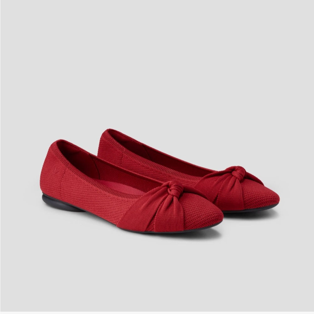 VIVAYA Red Knotted Flats - new in box